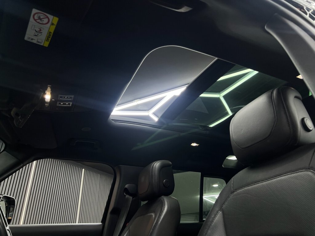 Used Land Rover Defender 2021 for sale - 76454656: Photo 33