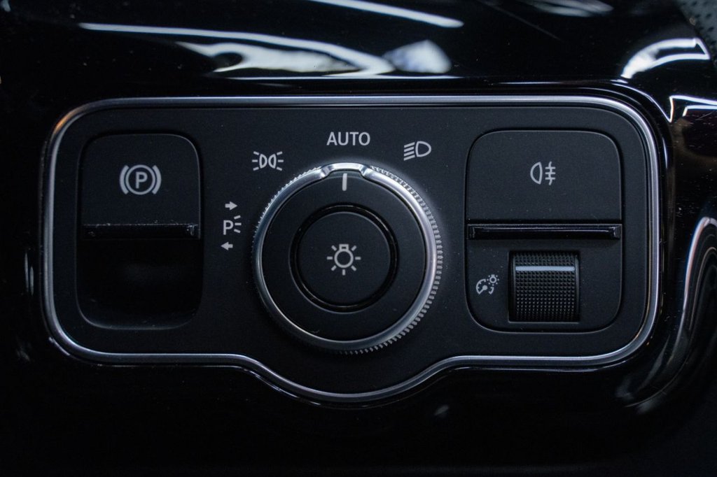 Used Mercedes-Benz A-Class 2019 for sale - 76470328: Photo 17