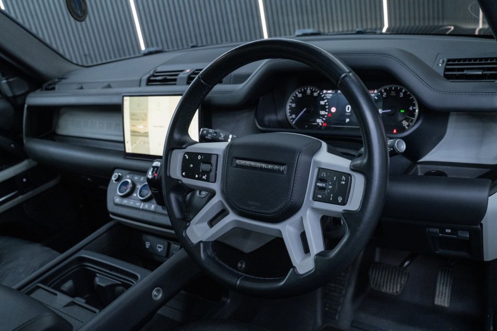 Used Land Rover Defender 2023 for sale - 77383989: Photo 13