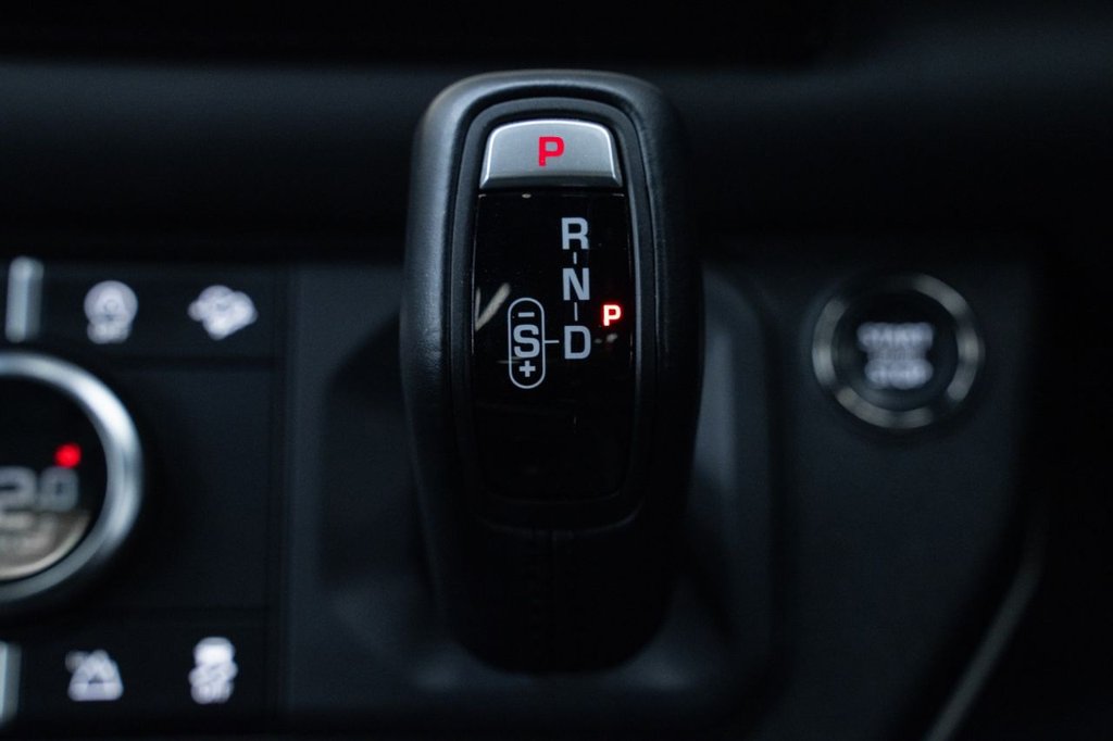 Used Land Rover Defender 2023 for sale - 77383989: Photo 21