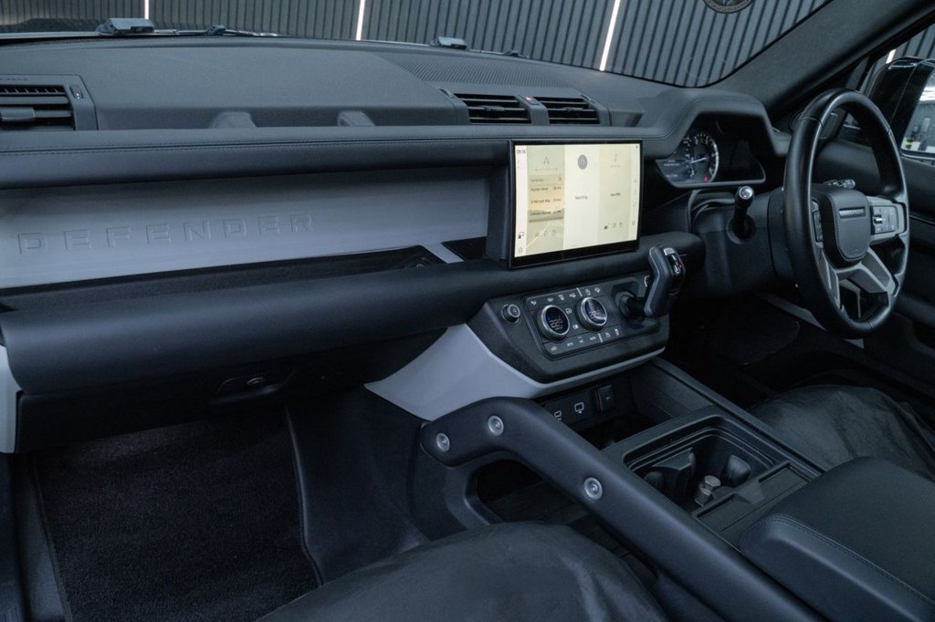Used Land Rover Defender 2023 for sale - 77383989: Photo 33