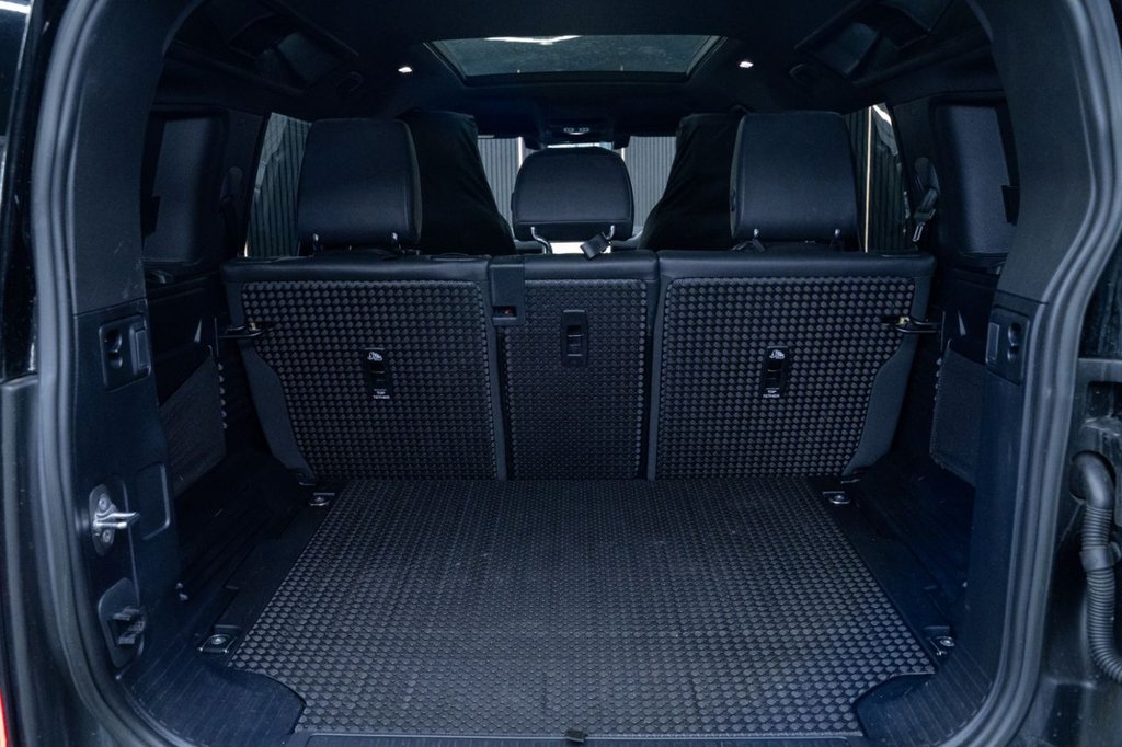 Used Land Rover Defender 2023 for sale - 77383989: Photo 38