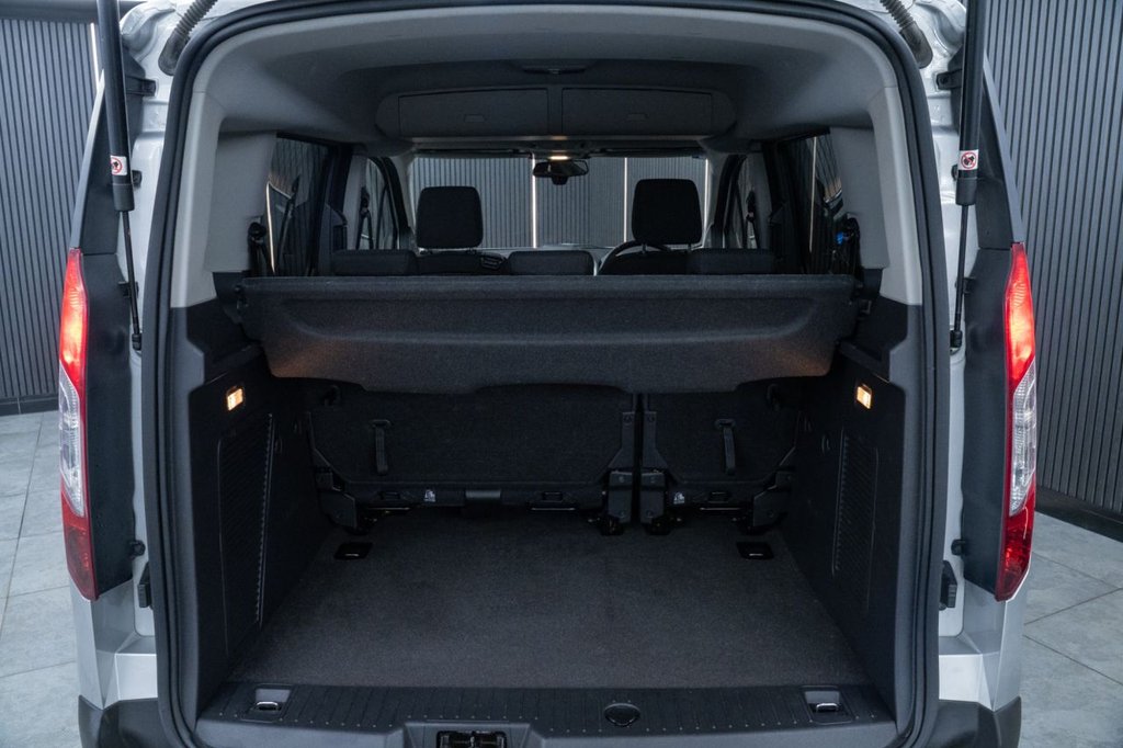 Used Ford Tourneo Connect 2014 for sale - 77421669: Photo 30