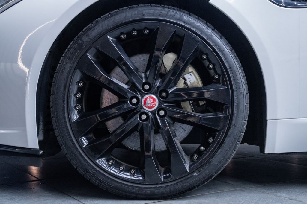Used Jaguar F-Type 2018 for sale - 77794991: Photo 5