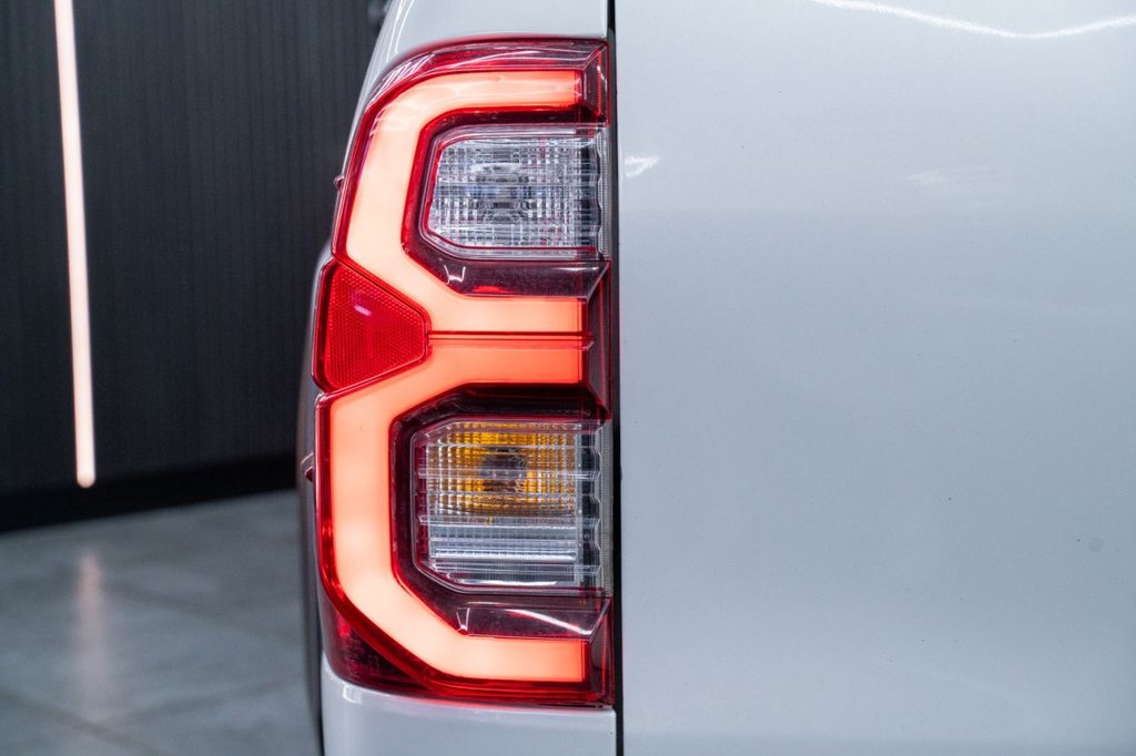 Used Toyota Hilux 2022 for sale - 77692908: Photo 11