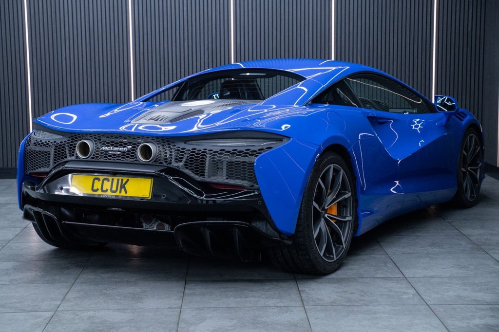 Used McLaren Artura 2023 for sale - 76768222: Photo 10