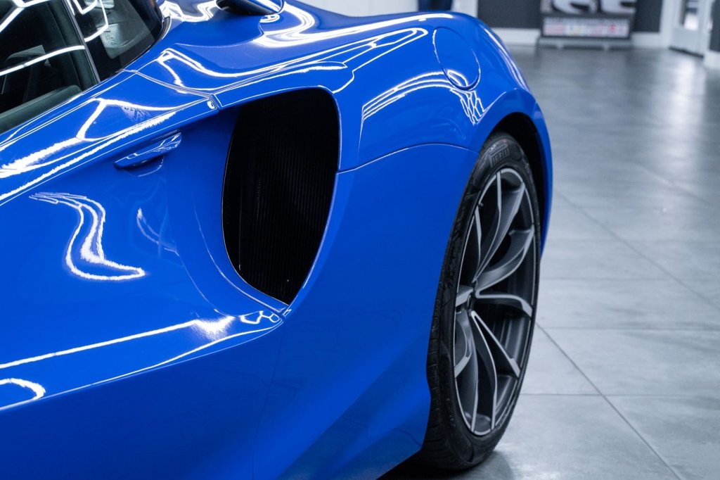 Used McLaren Artura 2023 for sale - 76768222: Photo 13