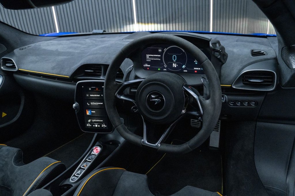 Used McLaren Artura 2023 for sale - 76768222: Photo 15