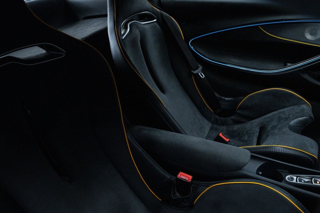 Used McLaren Artura 2023 for sale - 76768222: Photo 17