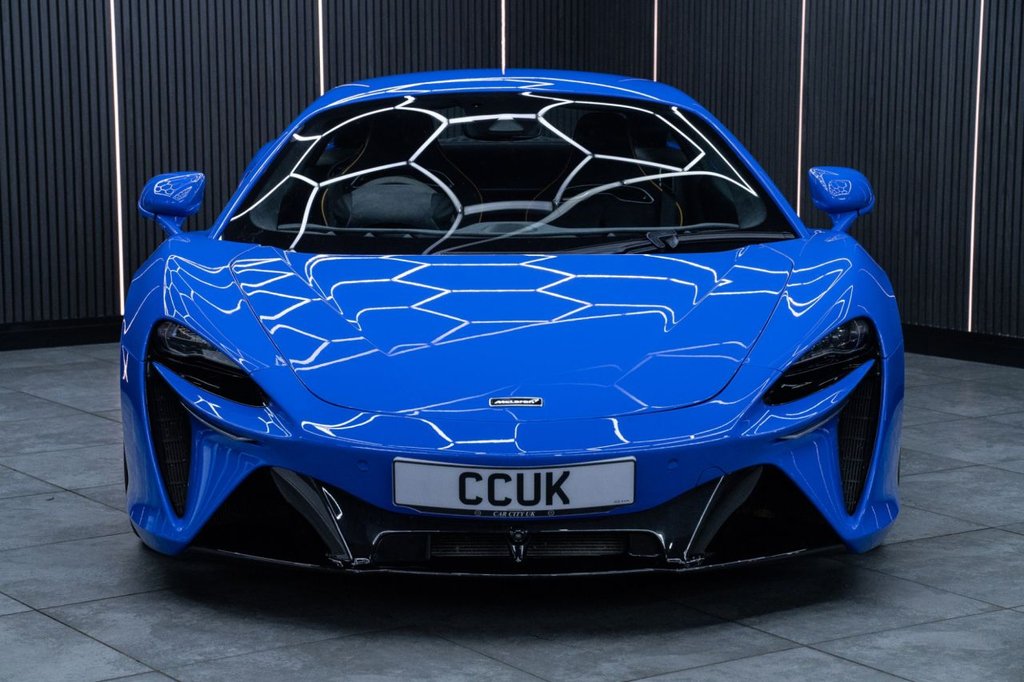 Used McLaren Artura 2023 for sale - 76768222: Photo 2