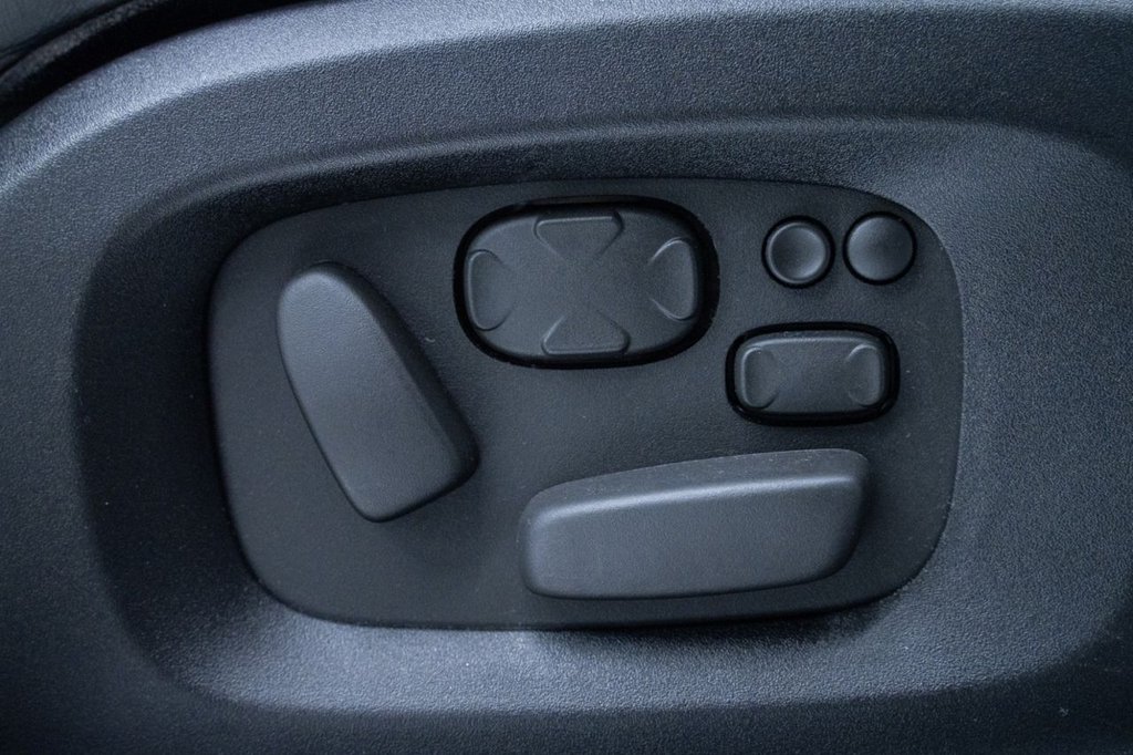 Used Jaguar XF 2013 for sale - 77110824: Photo 16