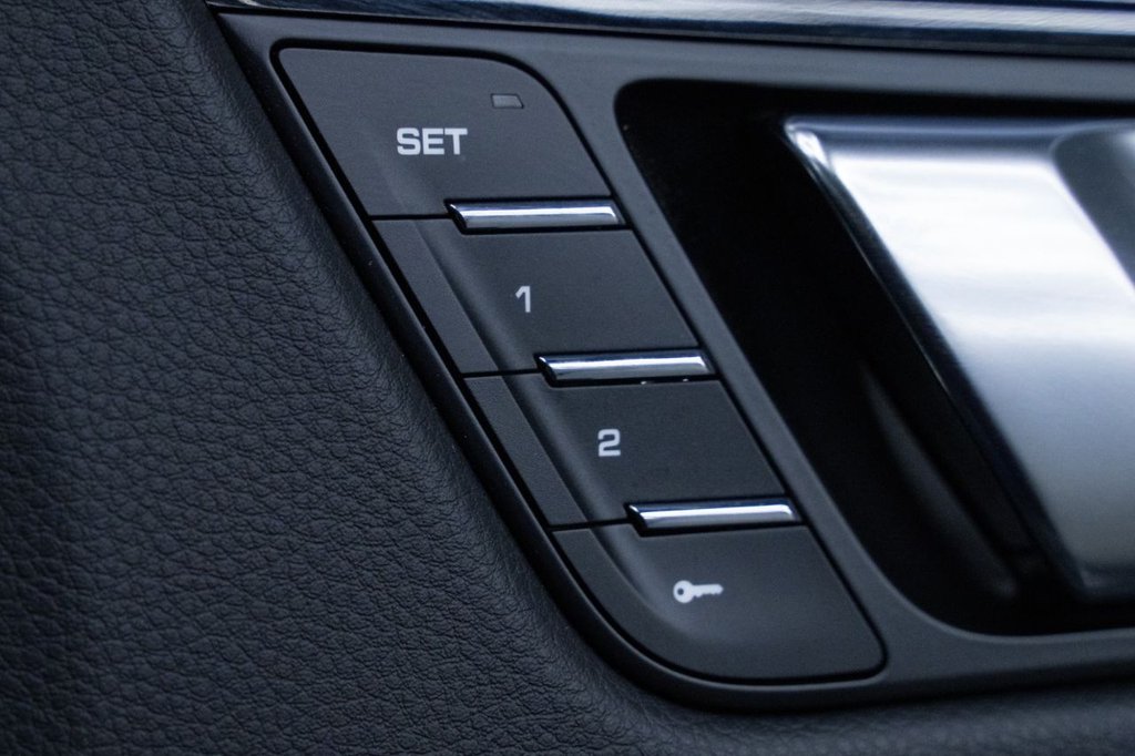 Used Porsche Macan 2019 for sale - 77212969: Photo 19