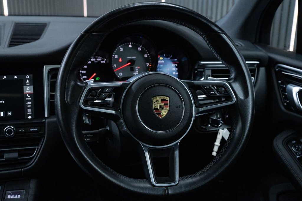 Used Porsche Macan 2019 for sale - 77212969: Photo 22