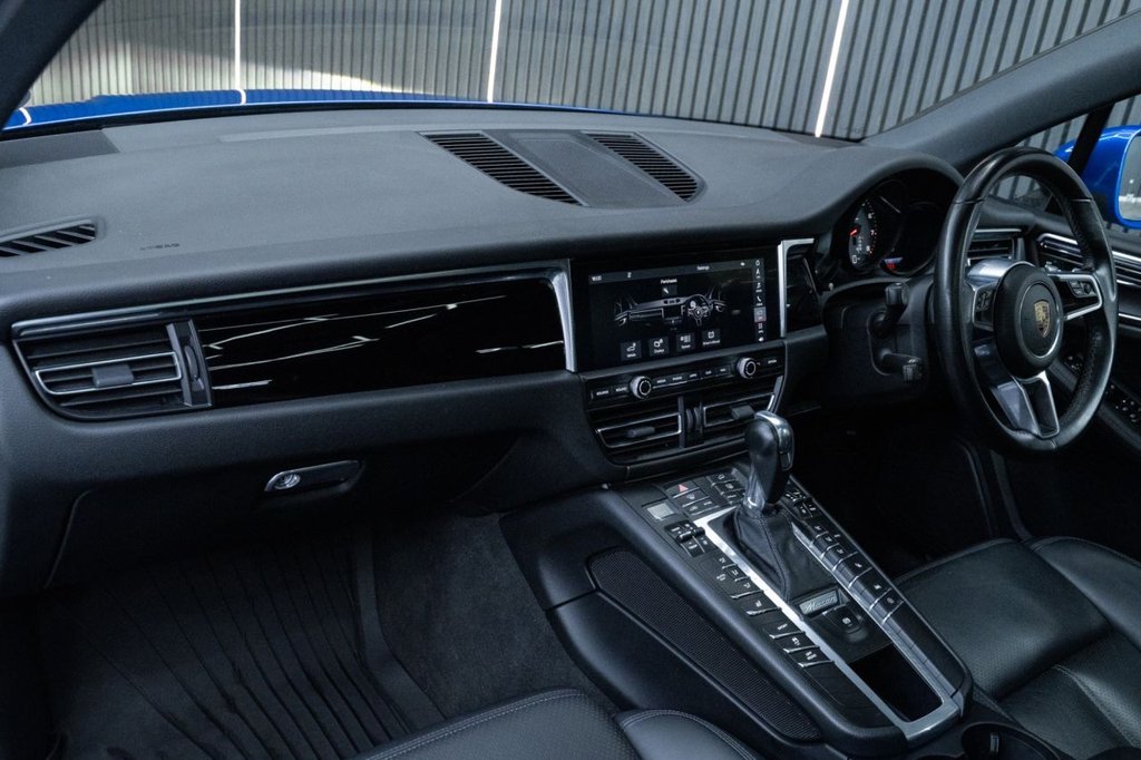 Used Porsche Macan 2019 for sale - 77212969: Photo 30