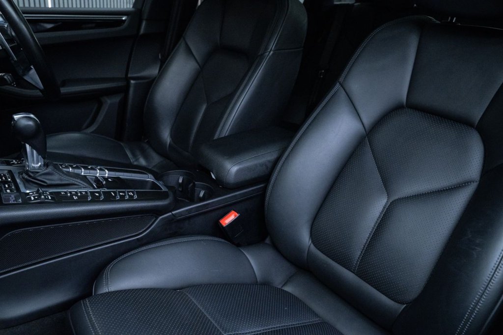 Used Porsche Macan 2019 for sale - 77212969: Photo 32