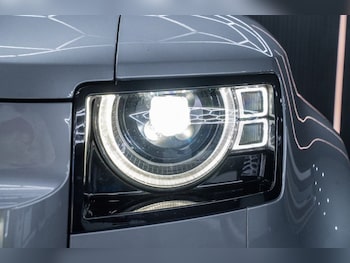 Used Land Rover Defender 2022 for sale - 75854010: Photo