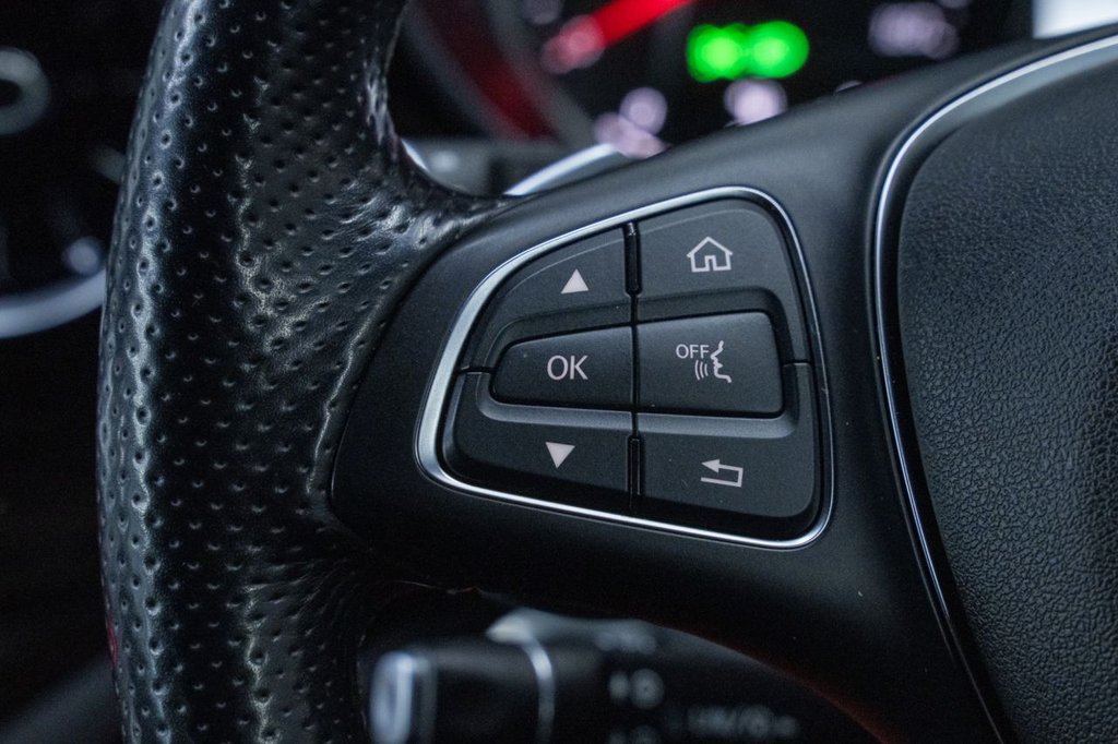 Used Mercedes-Benz V-Class 2019 for sale - 77655201: Photo 21