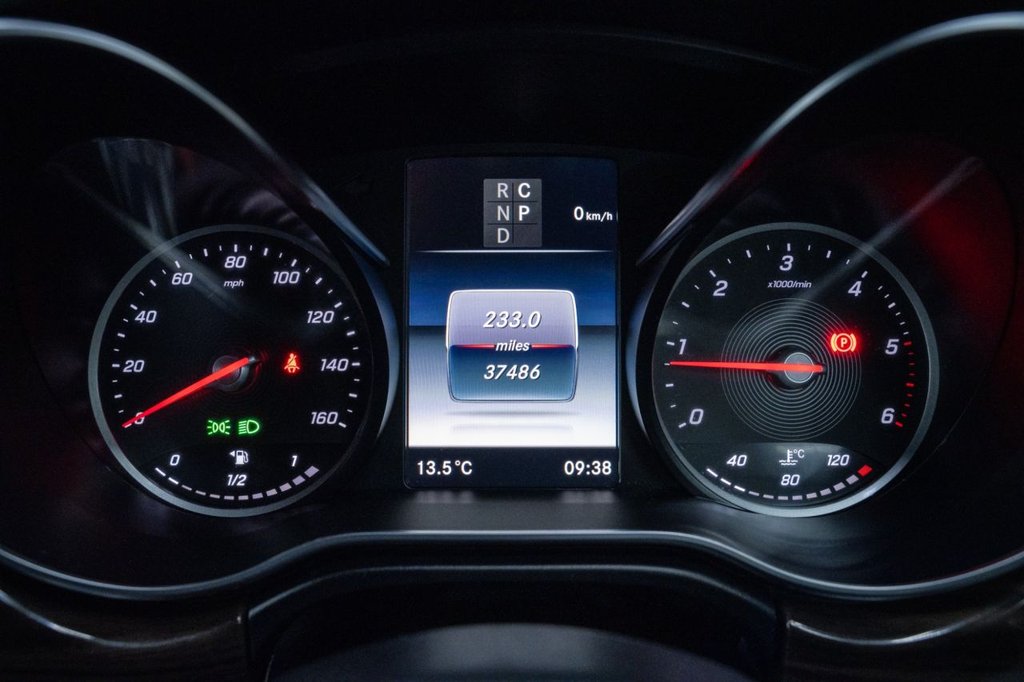 Used Mercedes-Benz V-Class 2019 for sale - 77655201: Photo 23