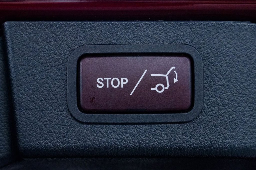 Used Mercedes-Benz V-Class 2019 for sale - 77655201: Photo 35