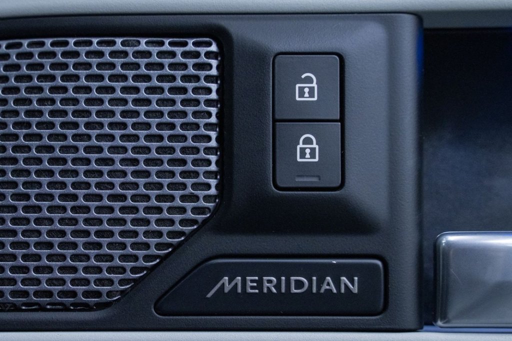 Used Land Rover Defender 2021 for sale - 77952511: Photo 21