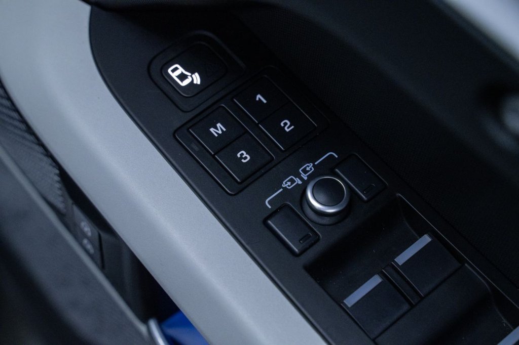 Used Land Rover Defender 2021 for sale - 77952511: Photo 22