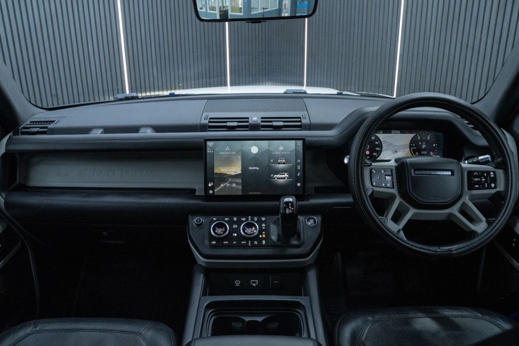 Used Land Rover Defender 2021 for sale - 77952511: Photo 23