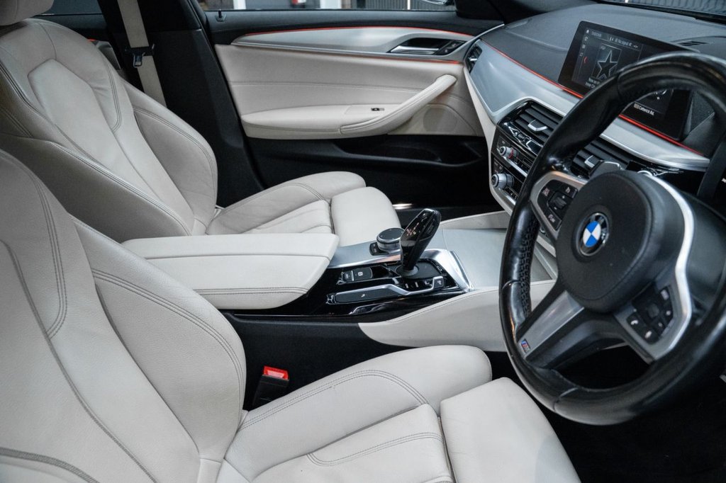 Used BMW 5 Series 2018 for sale - 76686402: Photo 13