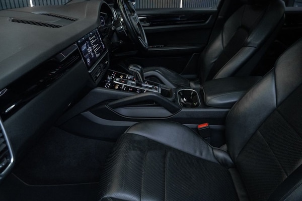 Used Porsche Cayenne 2018 for sale - 76304326: Photo 33
