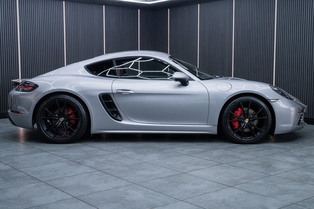 Used Porsche Cayman 2017 for sale - 76470449: Photo 12