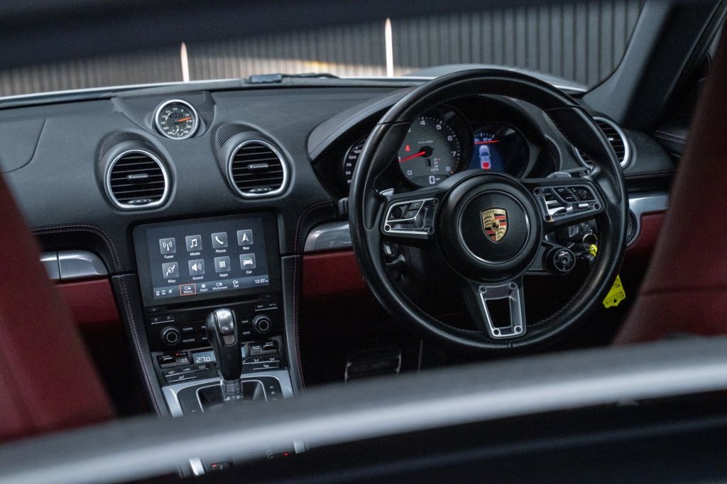 Used Porsche Cayman 2017 for sale - 76470449: Photo 14