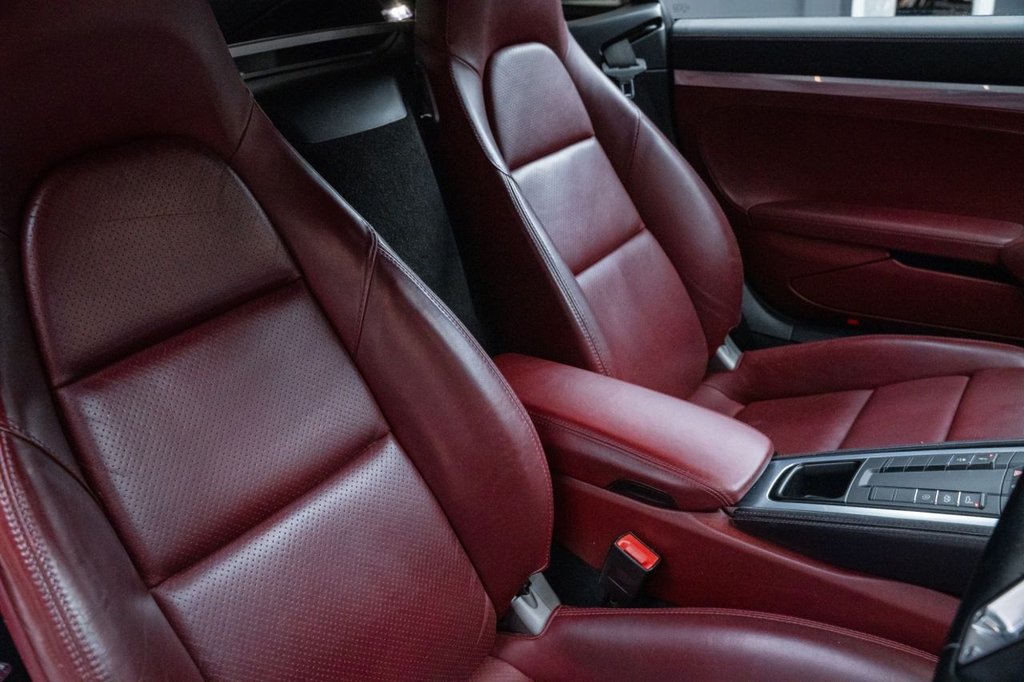 Used Porsche Cayman 2017 for sale - 76470449: Photo 16