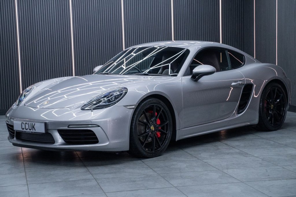 Used Porsche Cayman 2017 for sale - 76470449: Photo 3