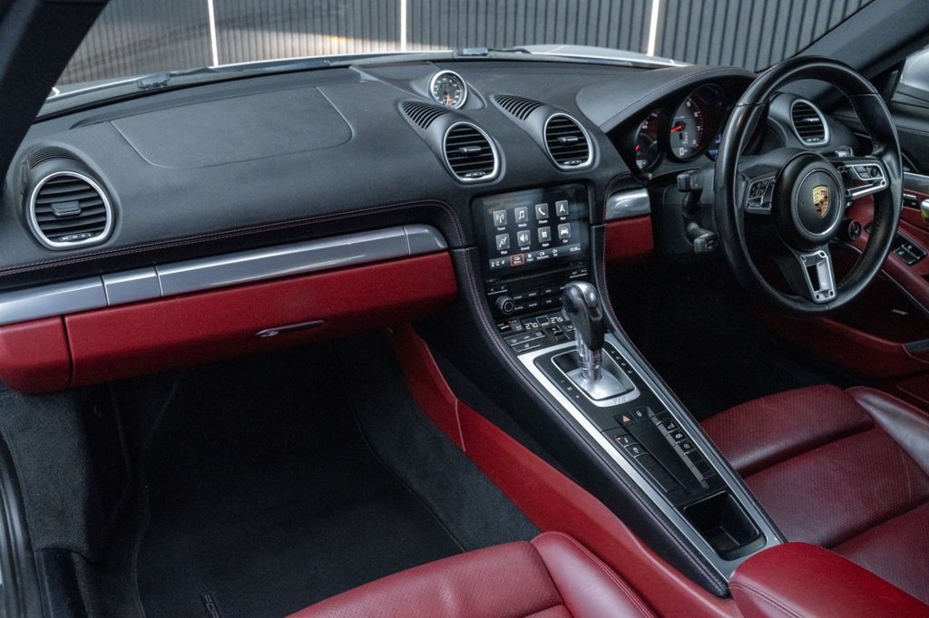 Used Porsche Cayman 2017 for sale - 76470449: Photo 33