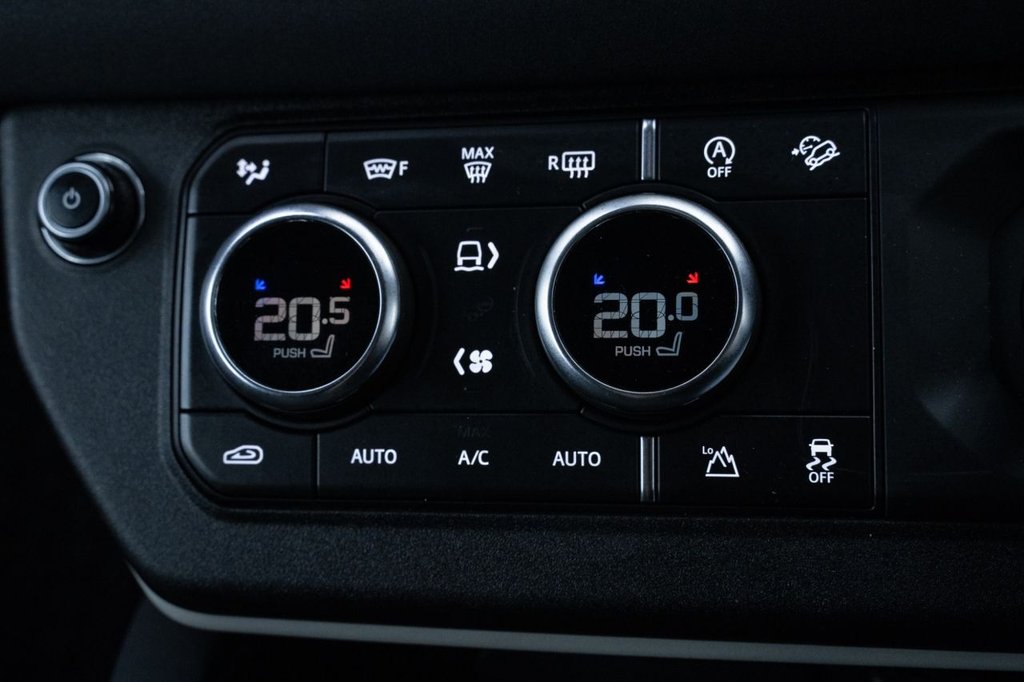 Used Land Rover Defender 2021 for sale - 77991000: Photo 24