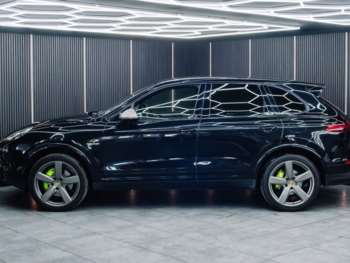 Used Porsche Cayenne 2016 for sale - 74461133: Photo