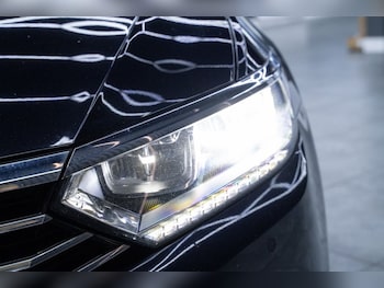 Used Volkswagen Passat 2019 for sale - 77632011: Photo