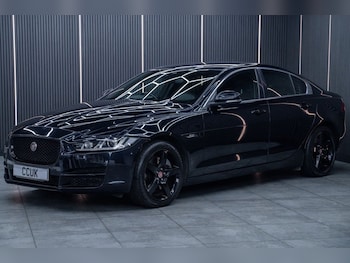 Used Jaguar XE 2016 for sale - 76820530: Photo