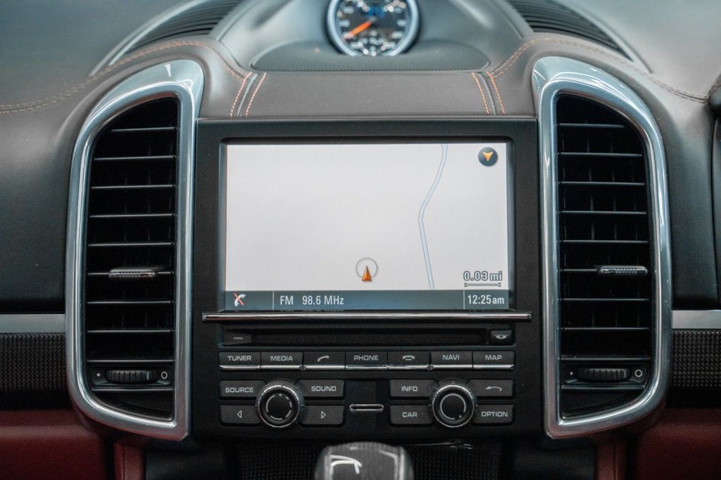 Used Porsche Cayenne 2013 for sale - 76724376: Photo 17