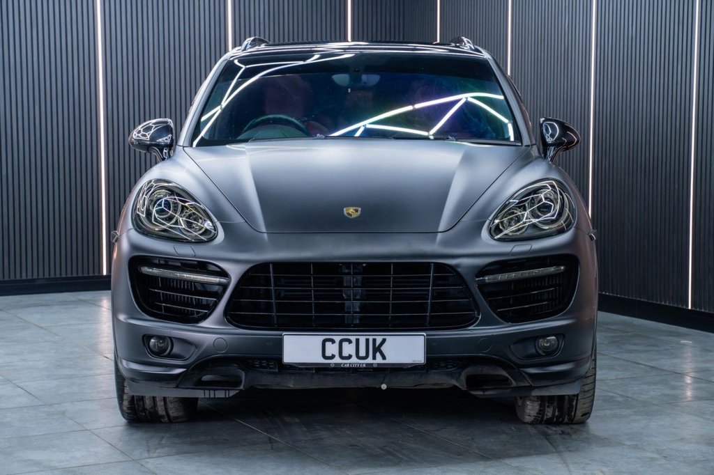 Used Porsche Cayenne 2013 for sale - 76724376: Photo 2