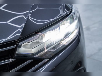 Used Volkswagen Passat 2021 for sale - 76767981: Photo