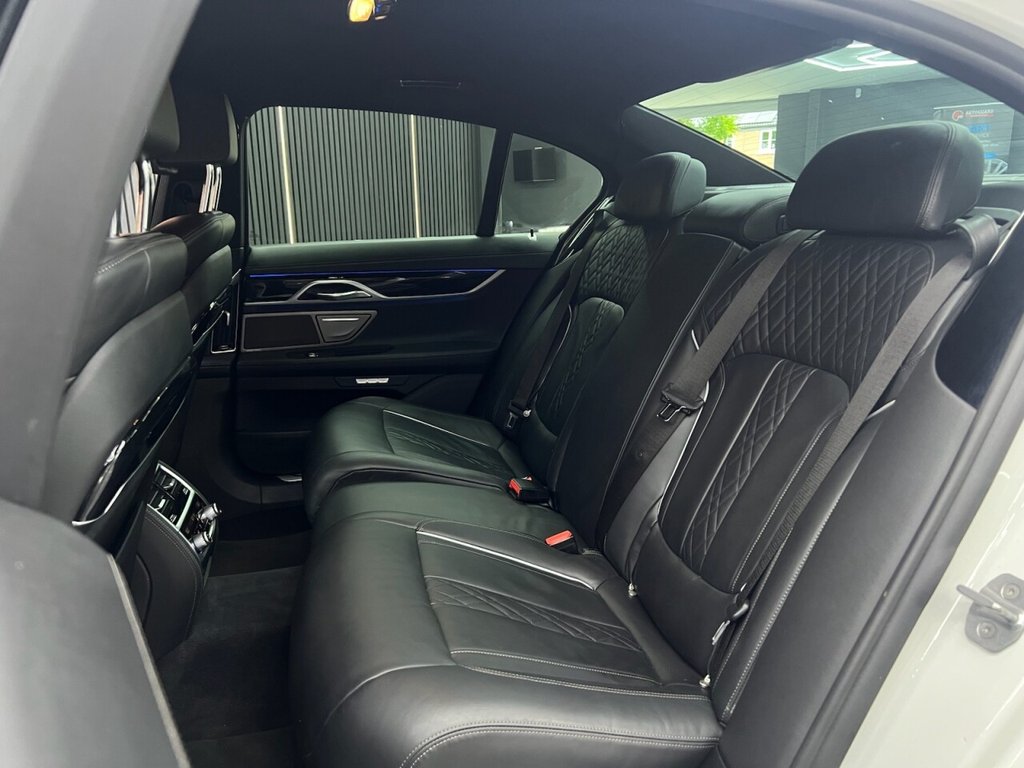 Used BMW 7 Series 2018 for sale - 77211970: Photo 30