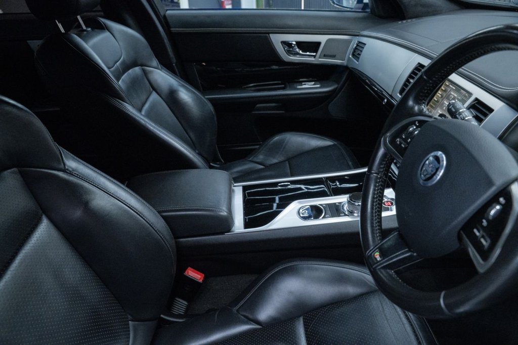 Used Jaguar XF 2013 for sale - 77212331: Photo 14