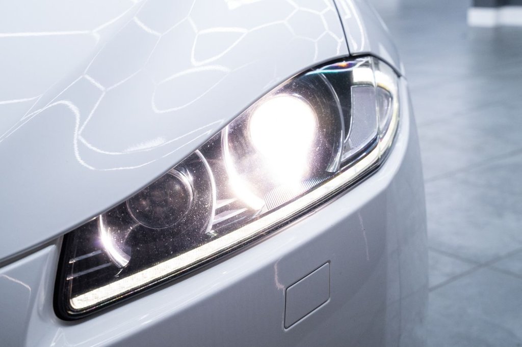 Used Jaguar XF 2013 for sale - 77212331: Photo 4