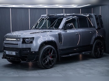 Used Land Rover Defender 2023 for sale - 77583404: Photo