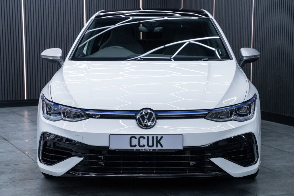 Used Volkswagen Golf 2024 for sale - 76867882: Photo 2