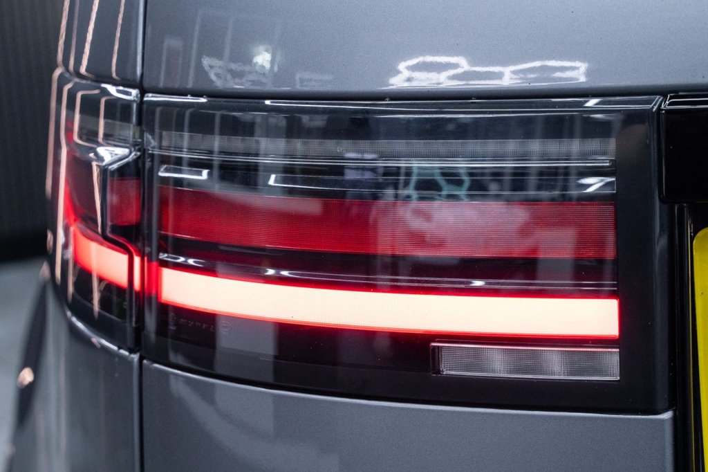 Used Land Rover Discovery 2021 for sale - 76235886: Photo 10