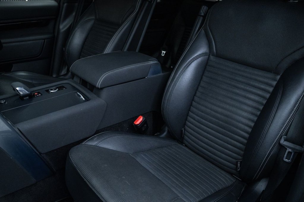 Used Land Rover Discovery 2021 for sale - 76235886: Photo 35
