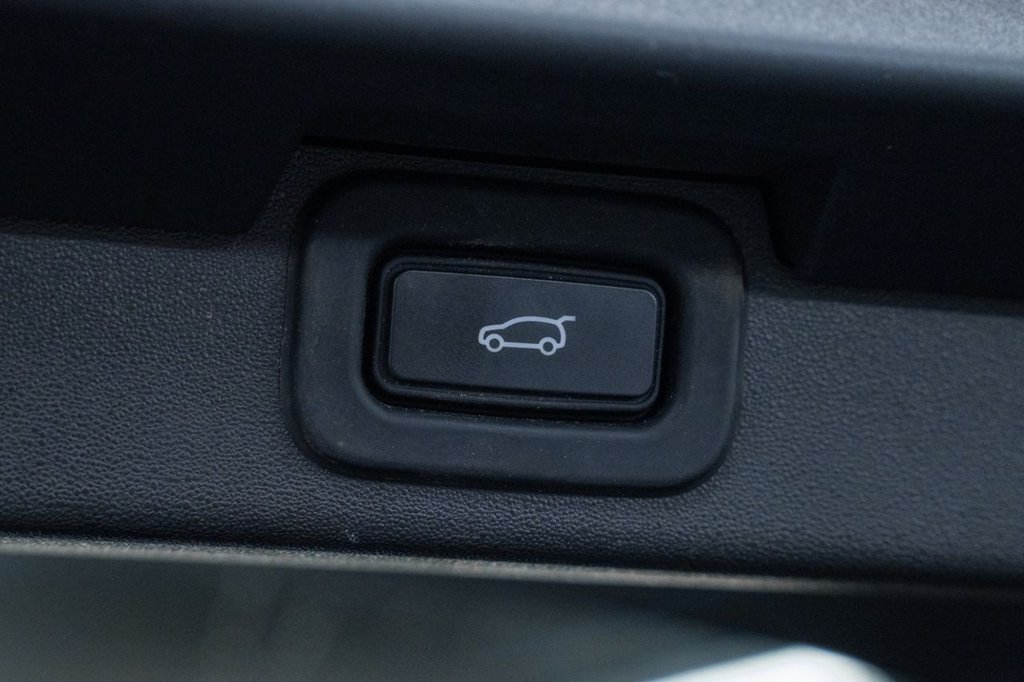 Used Land Rover Discovery 2021 for sale - 76235886: Photo 43