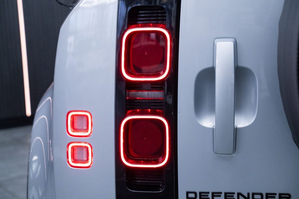 Used Land Rover Defender 2021 for sale - 77547109: Photo 11