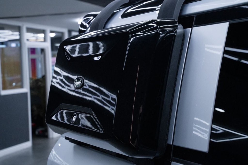 Used Land Rover Defender 2021 for sale - 77547109: Photo 13